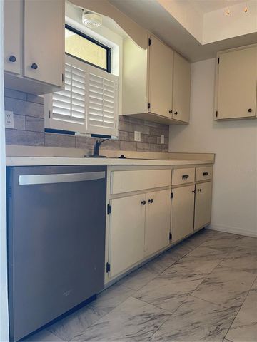 2807 48TH AVE DR W, Bradenton, FL 34212