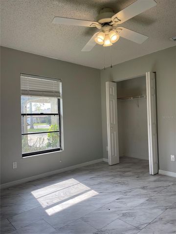 2807 48TH AVE DR W, Bradenton, FL 34212