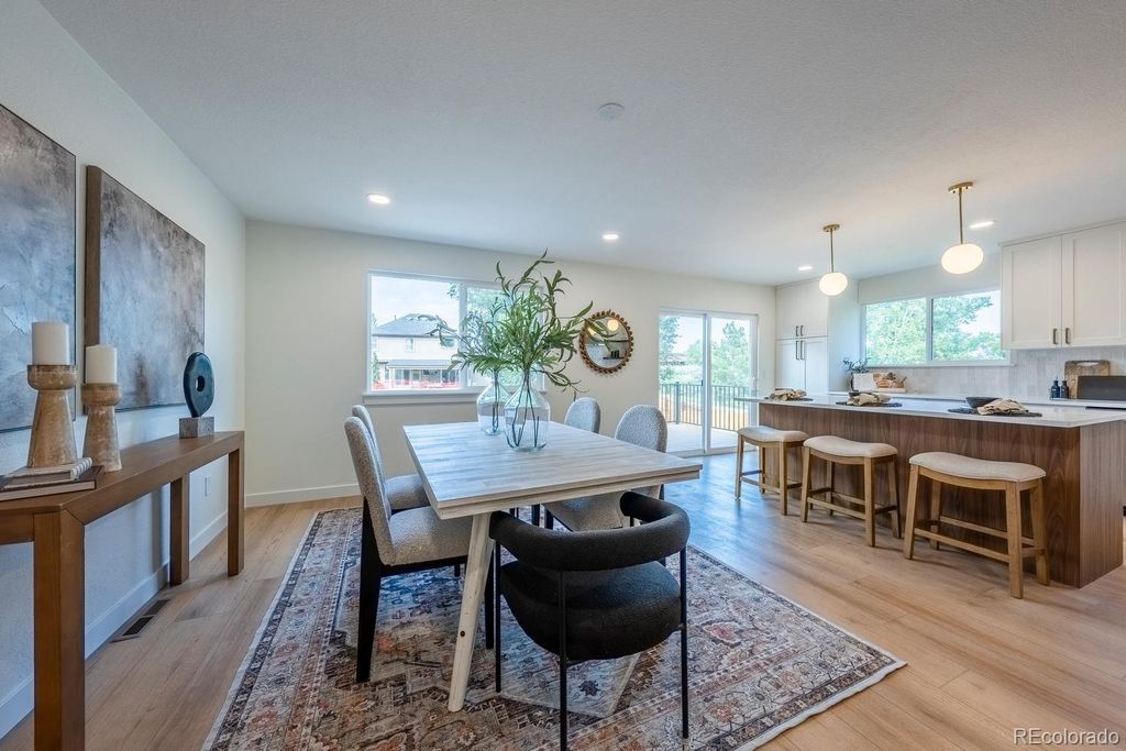 Image 13 of property listing at 7019 W Portland Avenue, Littleton, CO 80128