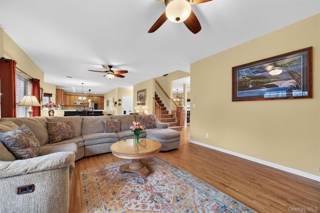 7 Maidstone Lane, Monroe, NY 10950