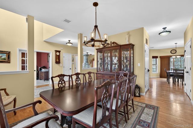 7 Maidstone Lane, Monroe, NY 10950