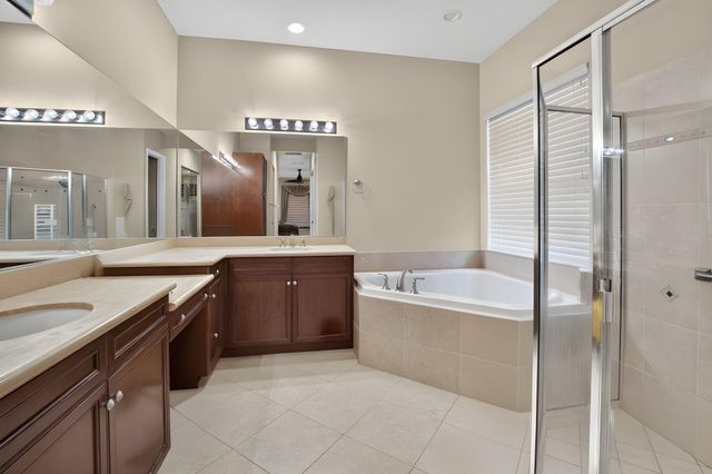 8855 Starhaven Cove, Boynton Beach, FL 33473