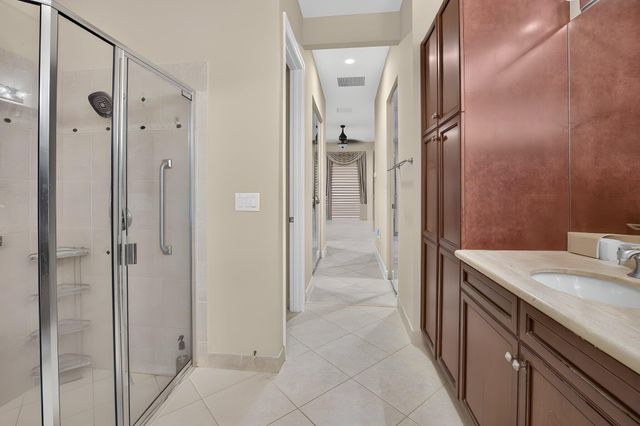 8855 Starhaven Cove, Boynton Beach, FL 33473