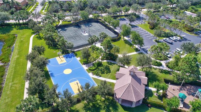 8855 Starhaven Cove, Boynton Beach, FL 33473