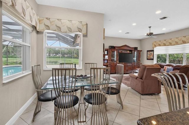 8855 Starhaven Cove, Boynton Beach, FL 33473