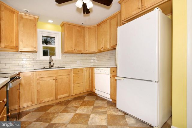 129 JUNIPER ST, Lebanon, PA 17042