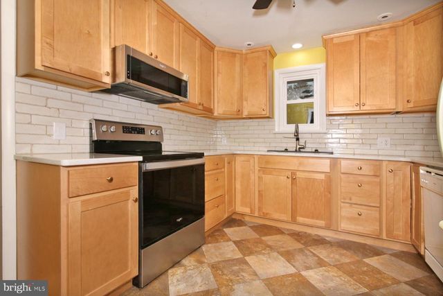 129 JUNIPER ST, Lebanon, PA 17042