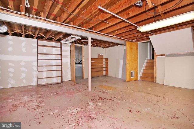 129 JUNIPER ST, Lebanon, PA 17042