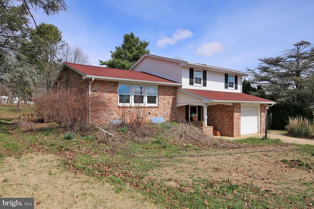 129 JUNIPER ST, Lebanon, PA 17042