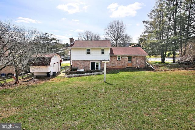 129 JUNIPER ST, Lebanon, PA 17042