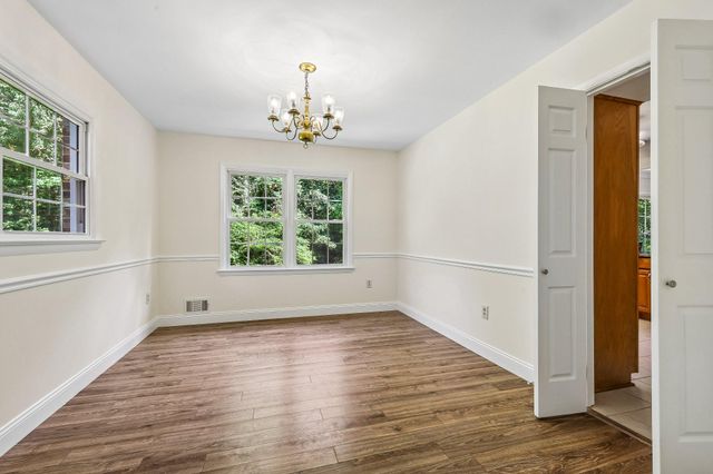 8324 MORNINGSIDE DR, Manassas, VA 20112