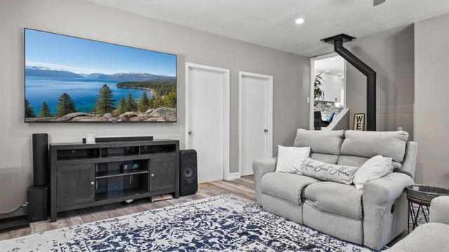 2315 Cottage Dr, Auburn, CA 95603