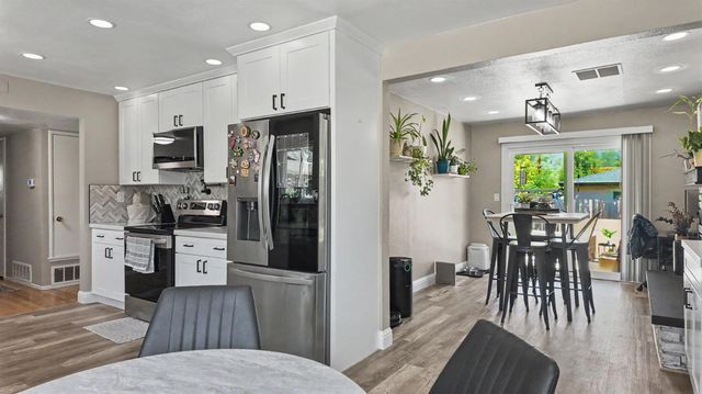 2315 Cottage Dr, Auburn, CA 95603