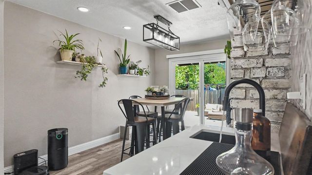 2315 Cottage Dr, Auburn, CA 95603