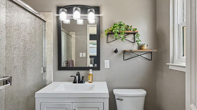2315 Cottage Dr, Auburn, CA 95603