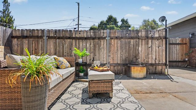 2315 Cottage Dr, Auburn, CA 95603