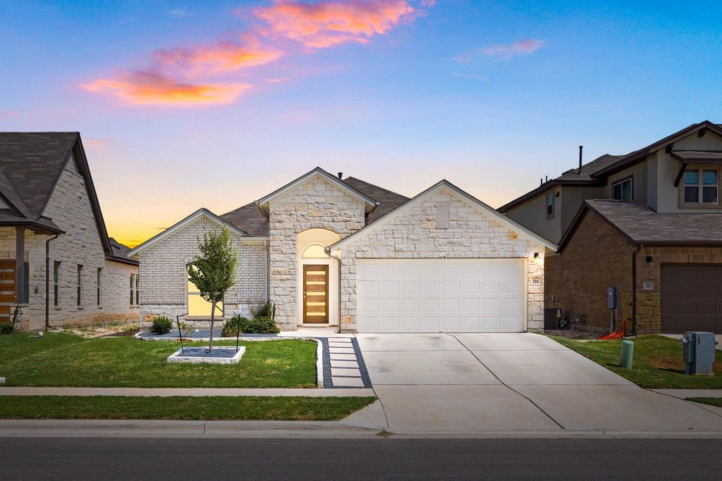 204 Backstays LOOP, Kyle, TX 78640