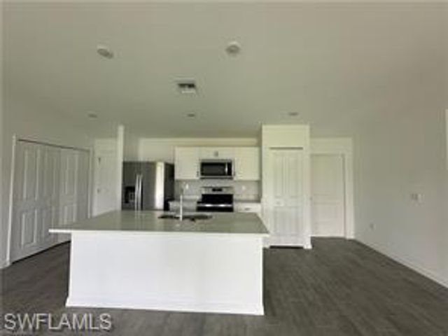 2131 24th TER, Cape Coral, FL 33993