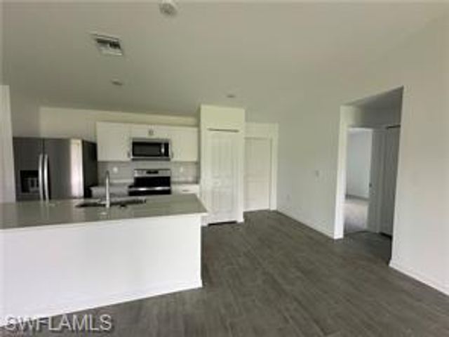 2131 24th TER, Cape Coral, FL 33993