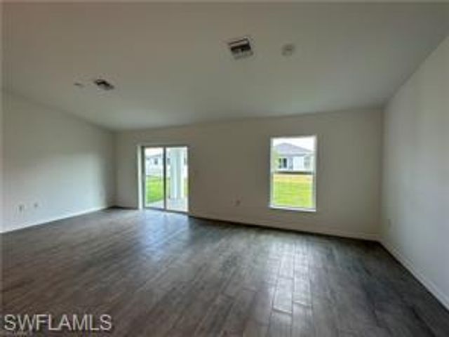 2131 24th TER, Cape Coral, FL 33993