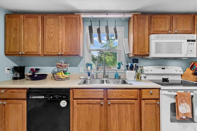 2435 E ALAN CIR, Columbia, MO 65202