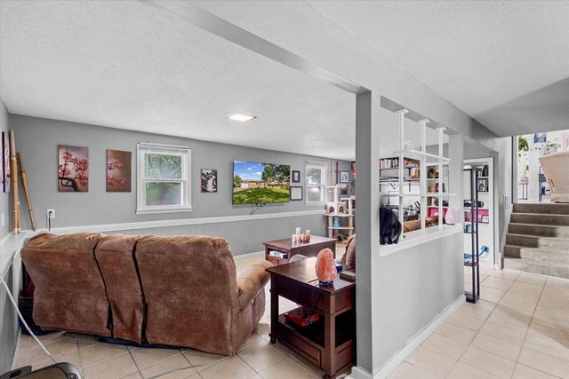 2435 E ALAN CIR, Columbia, MO 65202