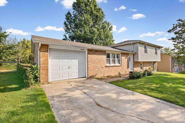 2435 E ALAN CIR, Columbia, MO 65202