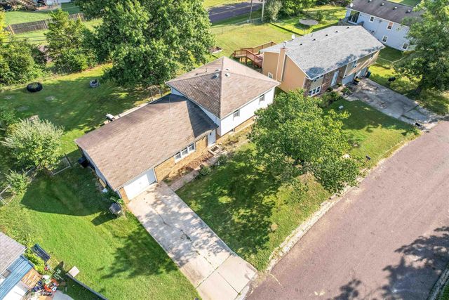 2435 E ALAN CIR, Columbia, MO 65202