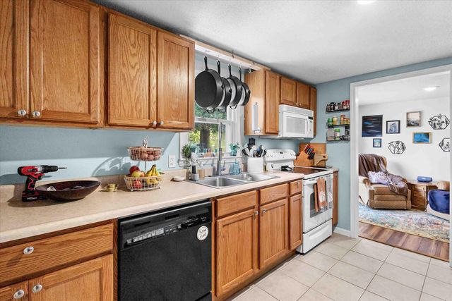 2435 E ALAN CIR, Columbia, MO 65202