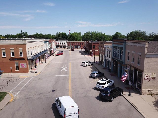 10 Brodhead St Street, Mazomanie, WI 53560