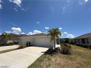9077 Leatherwood LOOP, Lehigh Acres, FL 33936