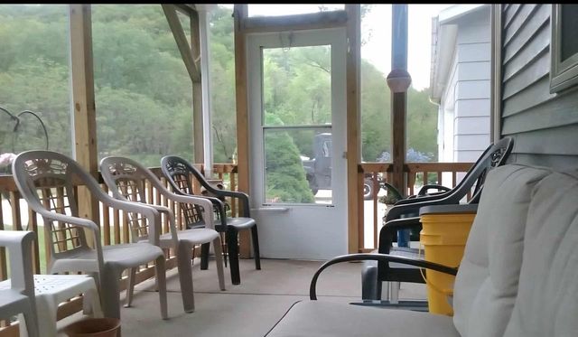 4811 Lynn Hollow Lane, Potosi, WI 53820