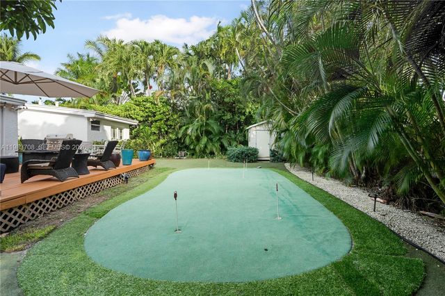 310 Greenwood Dr, Key Biscayne, FL 33149