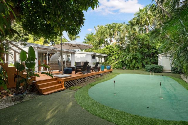 310 Greenwood Dr, Key Biscayne, FL 33149