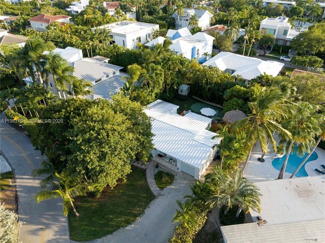 310 Greenwood Dr, Key Biscayne, FL 33149