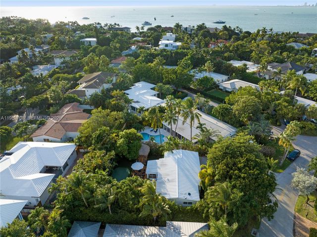 310 Greenwood Dr, Key Biscayne, FL 33149