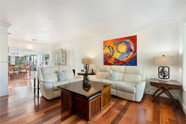 310 Greenwood Dr, Key Biscayne, FL 33149