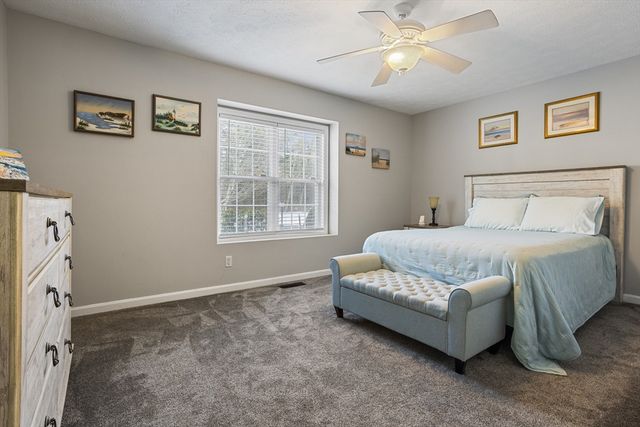 12 Meditation Ln 12, Lancaster, MA 01523