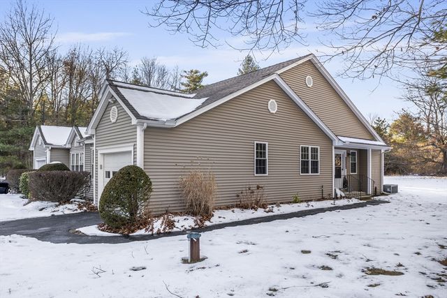 12 Meditation Ln 12, Lancaster, MA 01523