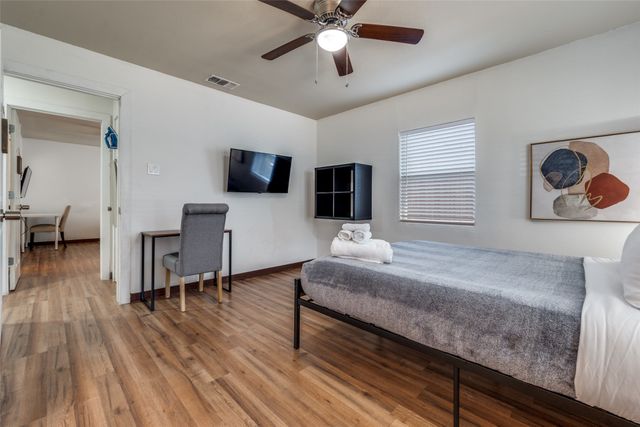 1816 Boyd Street, Dallas, TX 75224