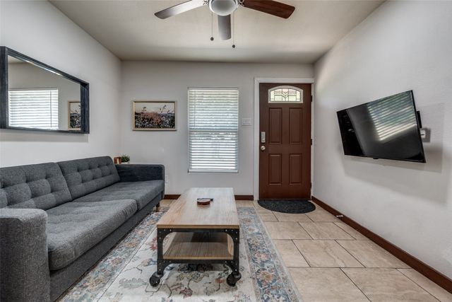 1816 Boyd Street, Dallas, TX 75224
