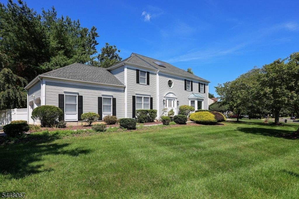 19 Joshua Dr, Hillsborough Twp., NJ 08844 — photo 2