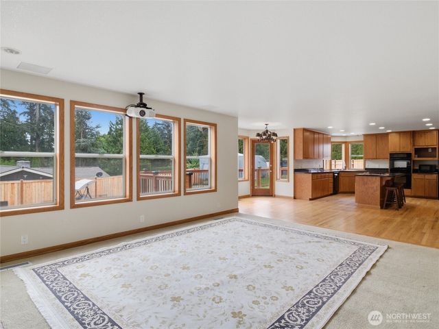 9406 29th Street Ct E, Edgewood, WA 98371