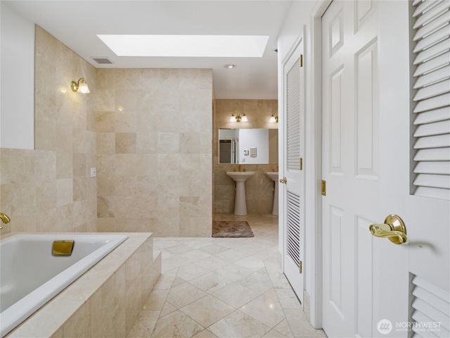 9406 29th Street Ct E, Edgewood, WA 98371