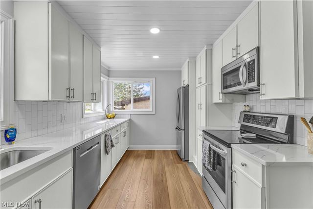 4519 W Ridgewood Drive, Parma, OH 44134