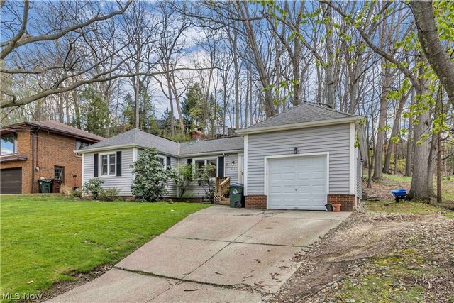 4519 W Ridgewood Drive, Parma, OH 44134