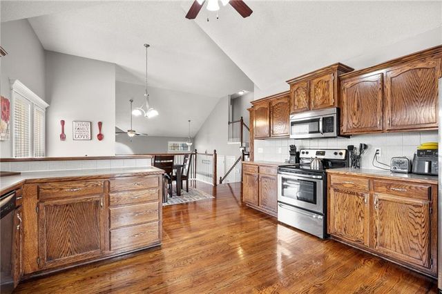 603 Bradford Court, Raymore, MO 64083