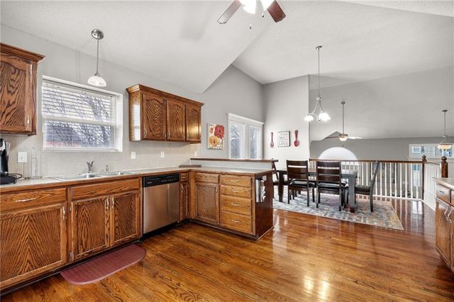 603 Bradford Court, Raymore, MO 64083