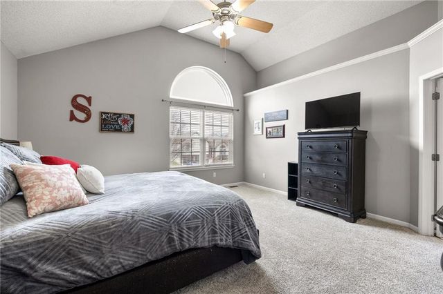 603 Bradford Court, Raymore, MO 64083