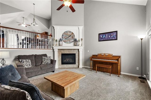 603 Bradford Court, Raymore, MO 64083